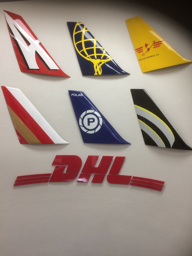 DHL Themed Room